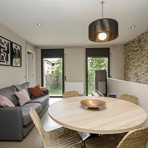 cntric-ripoll.catalonia-hotels.com/